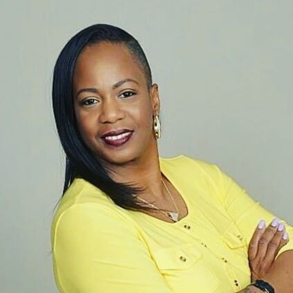 Meet your Posher, Shenae - Picture 1 of 1